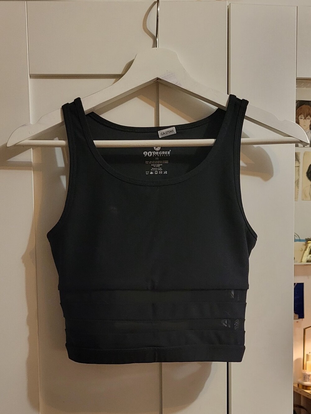 90 Degree By Reflex Black Mesh-Band Crop Tank